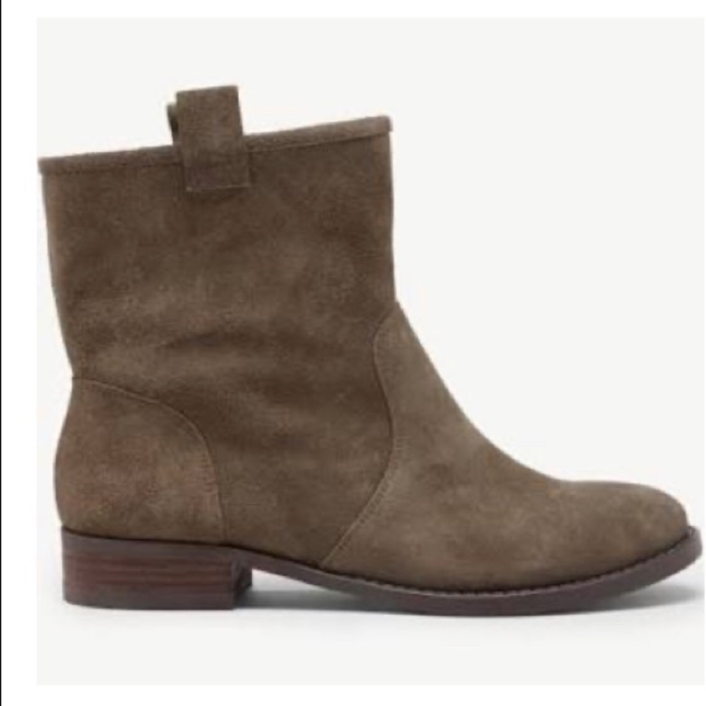 Sole Society Natasha Slip-on bootie. NWOT